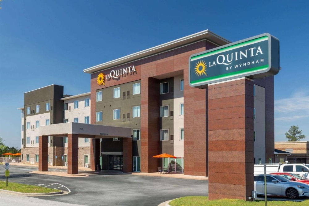 La Quinta Inn & Suites by Wyndham Augusta/Fort Eisenhower Image 24