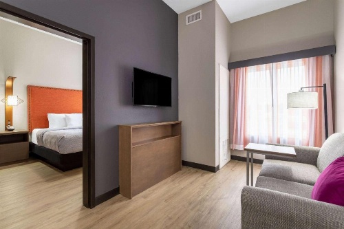 La Quinta Inn & Suites by Wyndham Augusta/Fort Eisenhower image 32